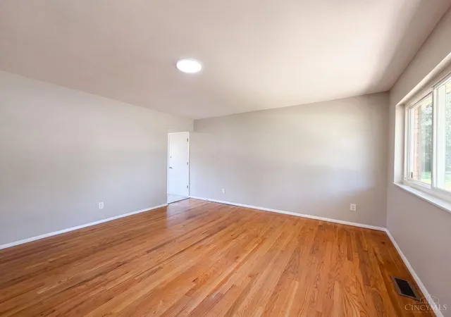 Photo 3 of Single family home for sale at 9707 Wescott Rd, Cincinnati, OH 45231 | MLS# 1890657 | Listing updated on 2026-09-18