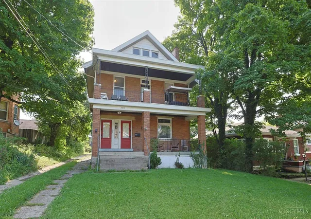Photo 2 of Sale Pending at 2922 Grasselli Ave, Cincinnati, OH 45211 | MLS# 1890178 | Listing updated on 2026-08-19