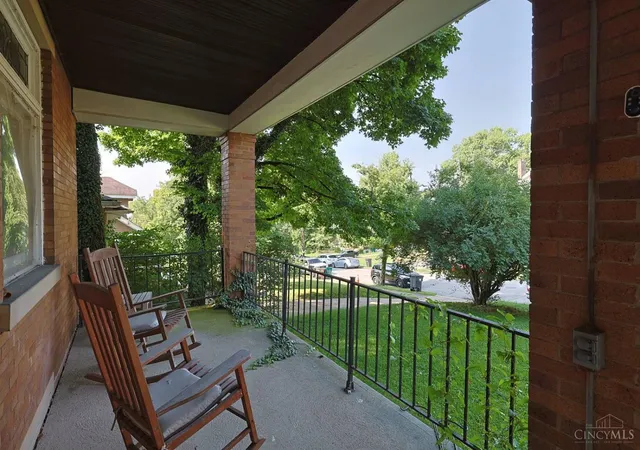 Photo 3 of Sale Pending at 2922 Grasselli Ave, Cincinnati, OH 45211 | MLS# 1890178 | Listing updated on 2026-08-19
