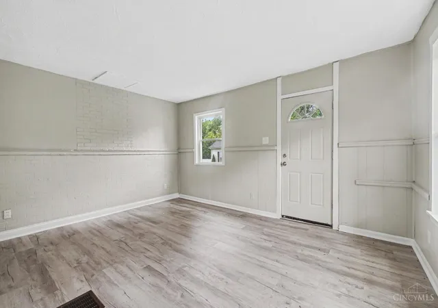 2nd image of 639 S Mckinley Ave, Hamilton, OH 45013 | MLS# 1890681