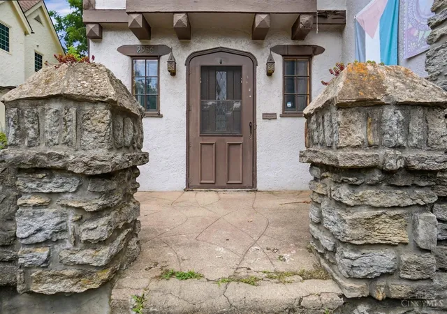 5th image of 2956 Linwood Ave, Cincinnati, OH 45208 | MLS# 1888925