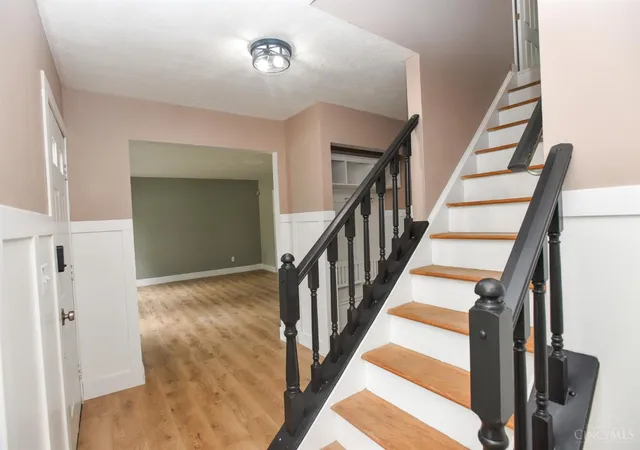 2nd image of 1171 Creekstone Dr, Union Twp, OH 45103 | MLS# 1890690