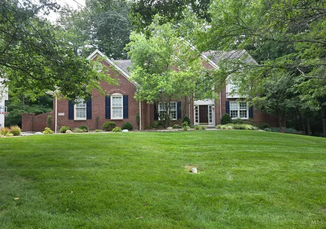 Photo 1 of Sale Pending at 1223 Ridgewood Dr, Loveland, OH 45140 | MLS# 1890688 | Listing updated on 2026-08-25