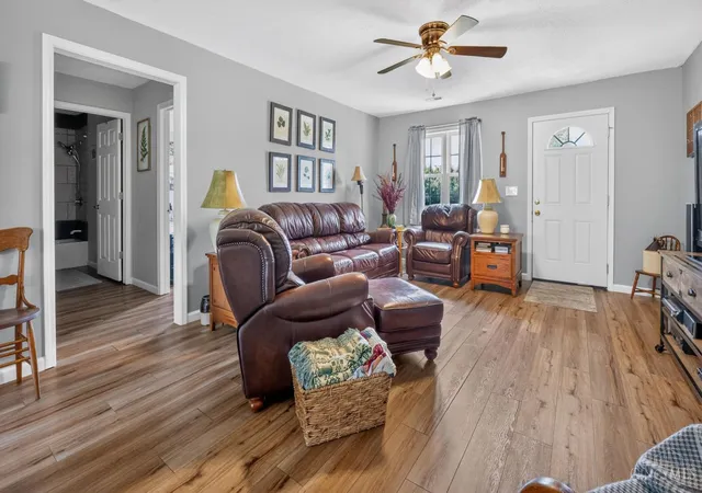 Listing Photo 5 - Condo for sale in building located at 5883 Farmers Rd, Martinsville, OH 45146 - Unit #A