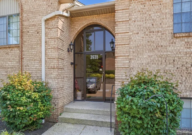 Listing Photo 5 - Condo for sale in building located at 3935 School Section Rd, Cincinnati, OH 45211 - Unit #4