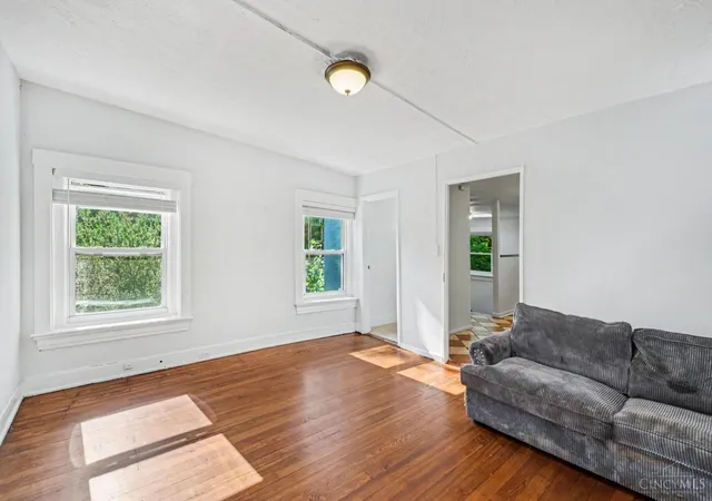 Photo 4 of House for sale at 115 Parker St, Cincinnati, OH 45219 | MLS# 1890720 | Listing updated on 2026-09-08