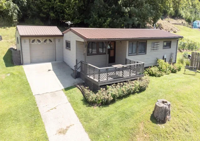 Photo 3 of Sale Pending at 802 Meadowlane Dr, Ripley, OH 45167 | MLS# 1890726 | Listing updated on 2026-08-27