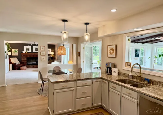 4th image of 8455 Brownsboro Pl, Cincinnati, OH 45255 | MLS# 1890737