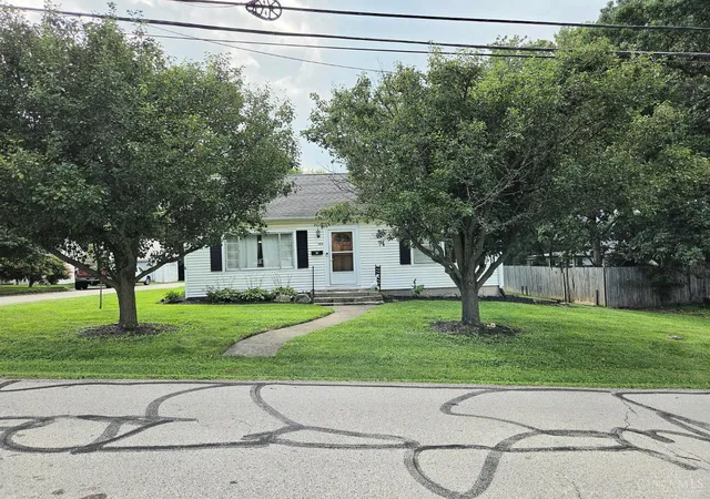 2nd image of 109 S Glenn St, Hillsboro, OH 45133 | MLS# 1890806