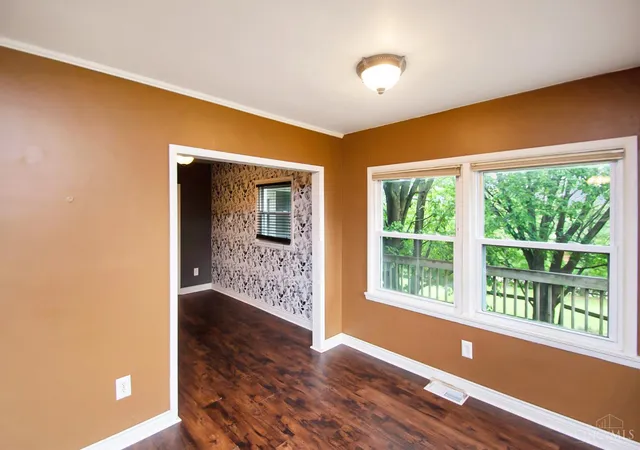 4th image of 8141 Lesourdsville West Chester Rd, West Chester, OH 45069 | MLS# 1890816