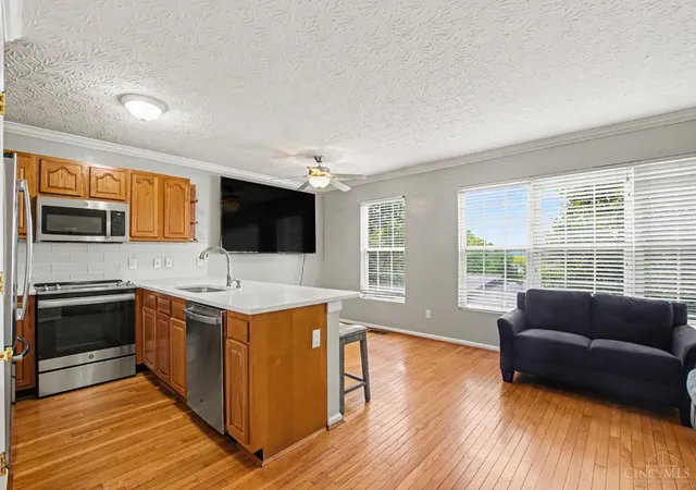 Photo 2 of Townhouse for sale at 2523 Ravine St, Cincinnati, OH 45219 | MLS# 1890843 | Listing updated on 2026-09-15