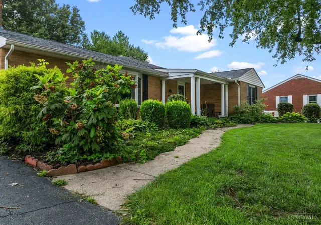 3rd image of 324 Hiatt Ave, Wilmington, OH 45177 | MLS# 1890739