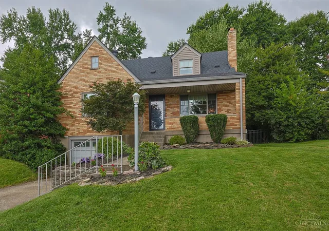 Photo 2 of Single family home for sale at 3435 Harwinton Ln, Green Twp, OH 45248 | MLS# 1890867 | Listing updated on 2026-09-15
