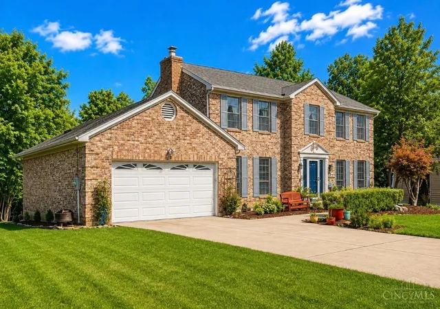 2nd image of 2241 Donnington Ln, Cincinnati, OH 45244 | MLS# 1890878