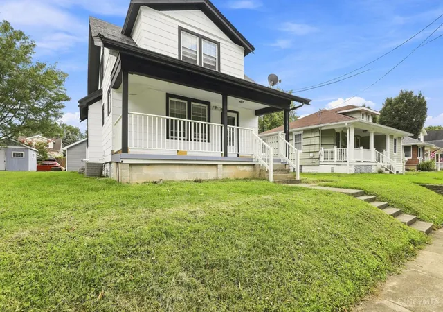 Photo 3 of Single family home for sale at 310 Westview Ave, Lockland, OH 45215 | MLS# 1890868 | Listing updated on 2026-09-02