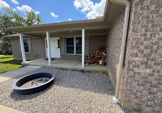 Photo 3 of Single family home for sale at 452 Kleist Dr, Perry Twp, OH 45118 | MLS# 1890818 | Listing updated on 2026-09-04