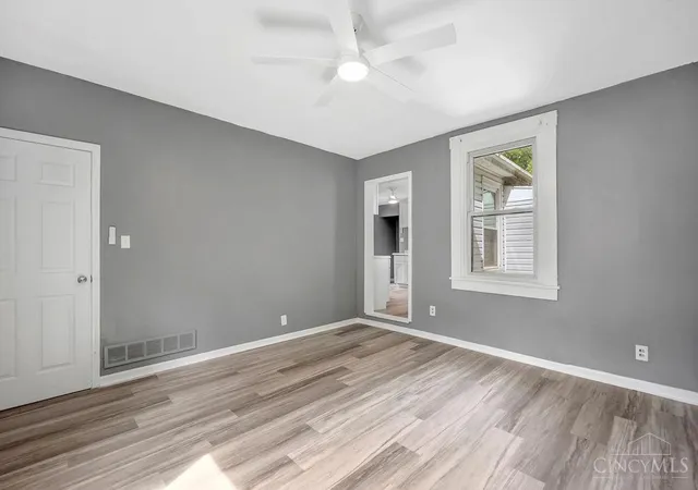Photo 4 of Single family home for sale at 153 Meridian St, Cincinnati, OH 45233 | MLS# 1890911 | Listing updated on 2026-09-10