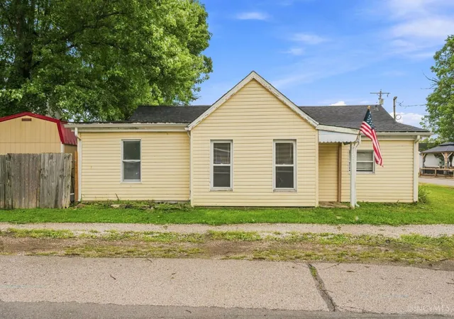Photo 3 of Sale Pending at 307 Catherine St, Milan, IN 47031 | MLS# 1890917 | Listing updated on 2026-09-08