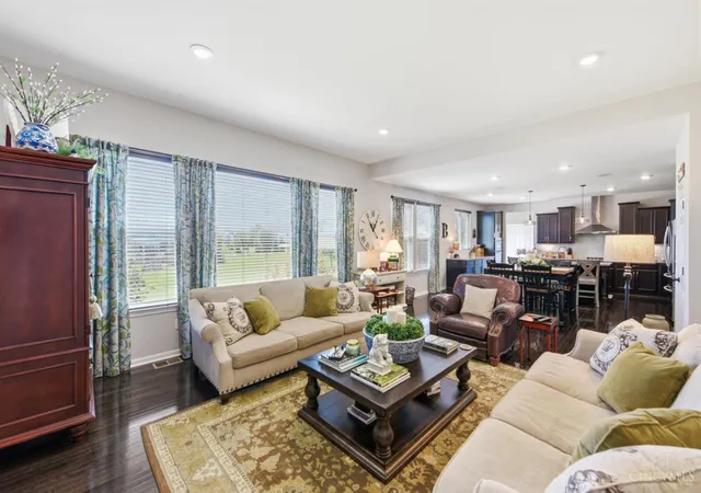 3rd image of 9328 Gardenside Ln, Loveland, OH 45140 | MLS# 1890686