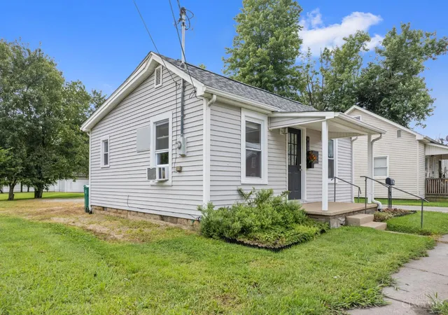 3rd image of 410 N Elm St, Pleasant Twp, OH 45121 | MLS# 1890956