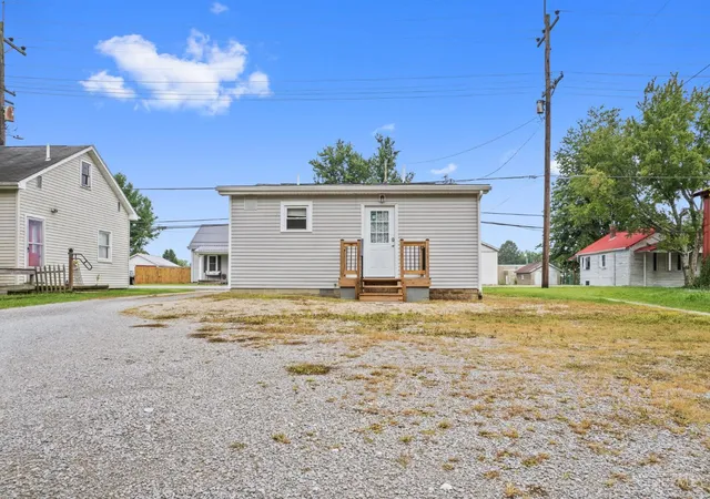 5th image of 410 N Elm St, Pleasant Twp, OH 45121 | MLS# 1890956