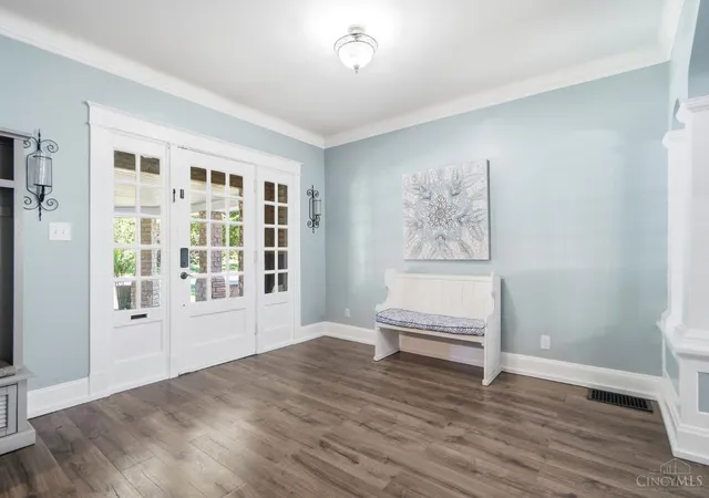 Photo 4 of Single family home for sale at 910 Springfield Pike, Cincinnati, OH 45215 | MLS# 1890645 | Listing updated on 2026-08-24