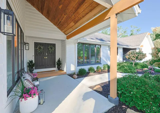 4th image of 10600 Indian Woods Dr, Montgomery, OH 45242 | MLS# 1890817