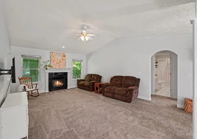 4th image of 3476 Winter Holly Dr, Amelia, OH 45102 | MLS# 1890712