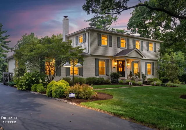 Photo 2 of Sale Pending at 7711 Stonehenge Dr, Montgomery, OH 45242 | MLS# 1890957 | Listing updated on 2026-08-31