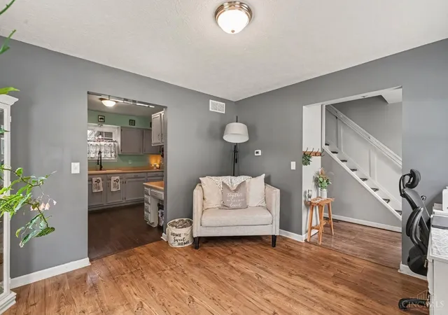 4th image of 3275 Huntsman Tr, Amelia, OH 45102 | MLS# 1891007
