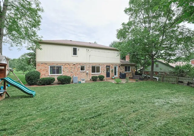 Photo 44 of Sale Pending at 427 Flemridge Ct, Wyoming, OH 45231 | MLS# 1891024 | Listing updated on 2026-08-28