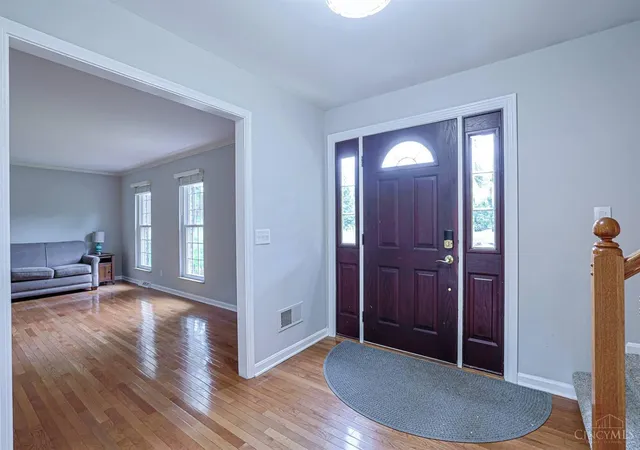 4th image of 427 Flemridge Ct, Wyoming, OH 45231 | MLS# 1891024