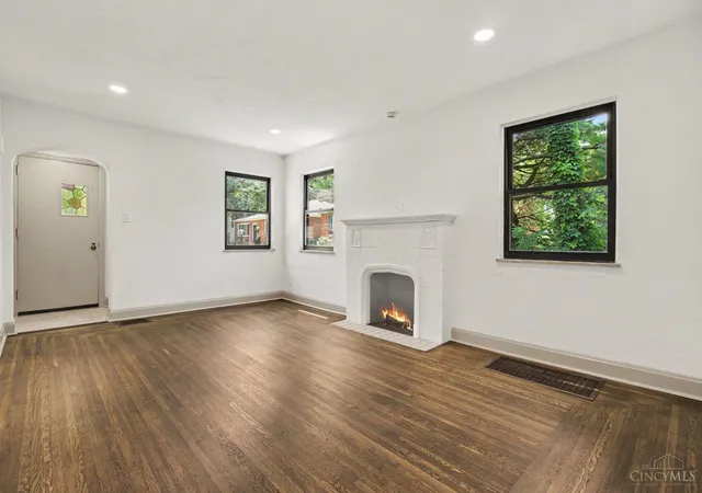 4th image of 3205 Stanhope Ave, Cincinnati, OH 45211 | MLS# 1891071
