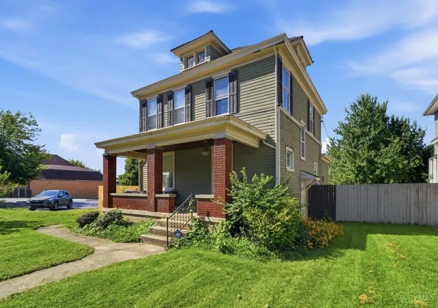 3rd image of 821 Park Ave, Hamilton, OH 45013 | MLS# 1891075