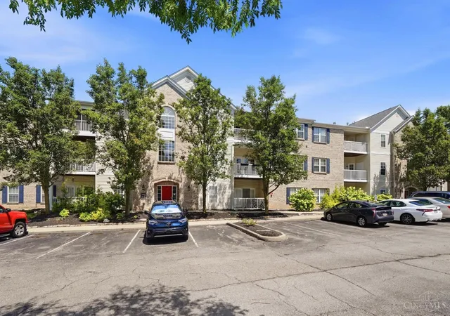 1st image of 5413 Michelles Oak Ct #H, Green Twp, OH 45248 | MLS# 1890105