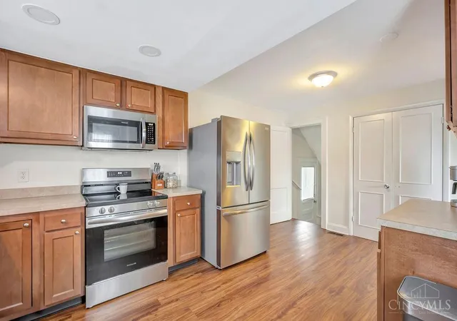 Photo 3 of Single family home for sale at 941 Tiffin Ave, Hamilton, OH 45015 | MLS# 1891005 | Listing updated on 2026-09-08