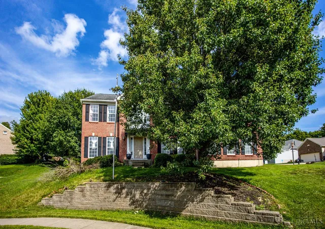 Photo 3 of Single family home for sale at 6929 Creekside Way, Fairfield Twp, OH 45011 | MLS# 1890887 | Listing updated on 2026-09-23