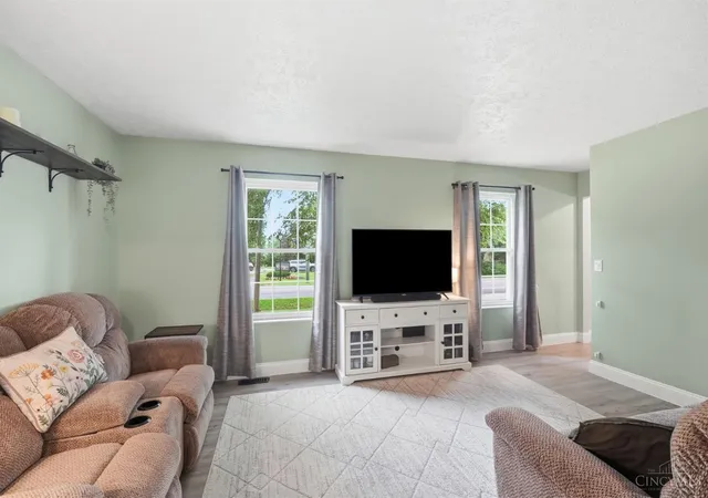 Photo 4 of Sale Pending at 4526 Tealtown Rd, Union Twp, OH 45103 | MLS# 1890962 | Listing updated on 2026-09-02