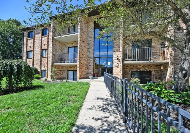 Photo 2 of Condo for sale at 539 Davis Rd #1, Pierce Twp, OH 45255 | MLS# 1891094 | Listing updated on 2026-08-31