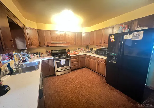 3rd image of 231 S Main St, Bethel, OH 45106 | MLS# 1891113