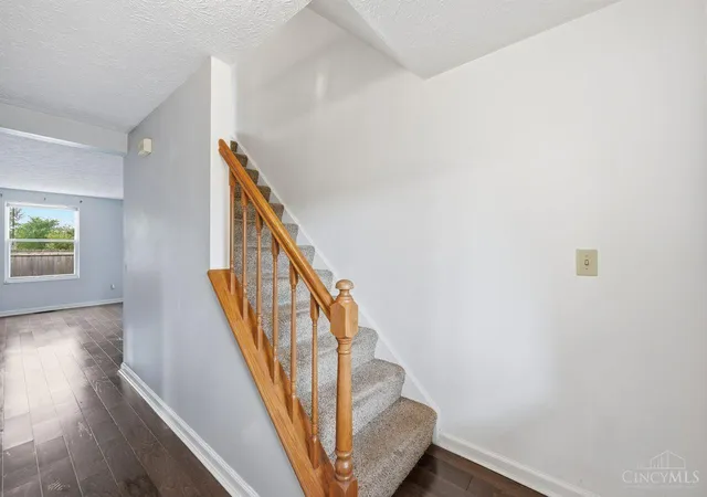 Listing Photo 4 - Condo for sale in building located at 6668 Ashley Ct, Mason, OH 45040