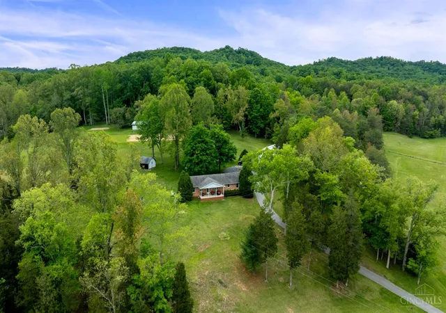 Photo 3 of Single family home for sale at 2424 Tulip Rd, Lynx, OH 45650 | MLS# 1891102 | Listing updated on 2026-08-20