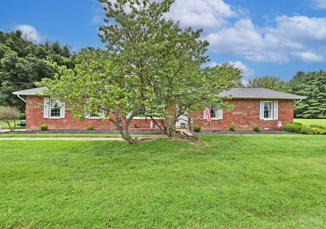 4th image of 913 Hopewell Rd, Franklin Twp, OH 45120 | MLS# 1891150