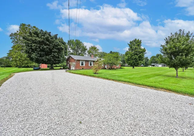 5th image of 913 Hopewell Rd, Franklin Twp, OH 45120 | MLS# 1891150