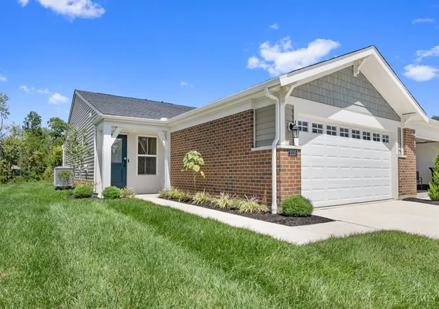Single family home for sale at 2125 Shallow Cvs Ct, Goshen Twp, OH 45122 | MLS# 1890974