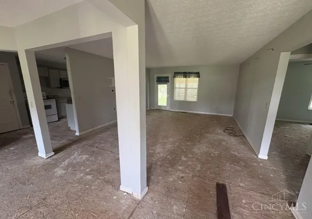 Photo 2 of Sale Pending at 7310 Fairground Rd, Blanchester, OH 45107 | MLS# 1891169 | Listing updated on 2026-08-31