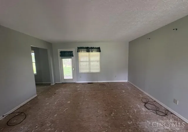 Photo 3 of Sale Pending at 7310 Fairground Rd, Blanchester, OH 45107 | MLS# 1891169 | Listing updated on 2026-08-31