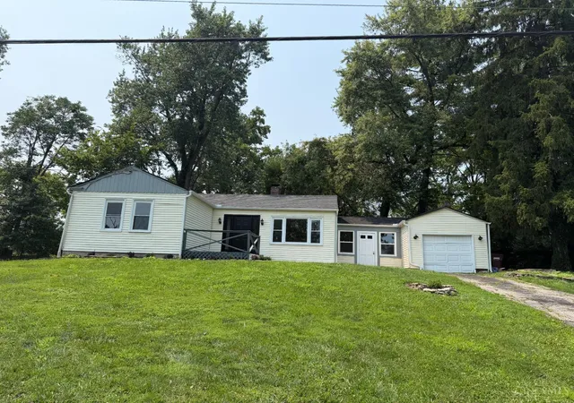 1st image of 9785 Winton Hills, Springfield Twp., OH 45215 | MLS# 1891168
