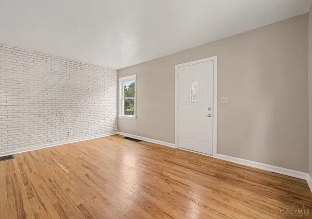 Photo 3 of Single family home for sale at 4750 Prosperity Pl, Cincinnati, OH 45238 | MLS# 1890217 | Listing updated on 2026-09-04