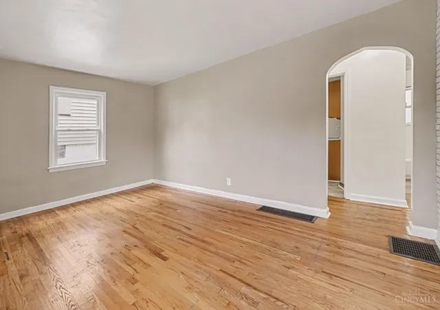 Photo 4 of Single family home for sale at 4750 Prosperity Pl, Cincinnati, OH 45238 | MLS# 1890217 | Listing updated on 2026-09-04